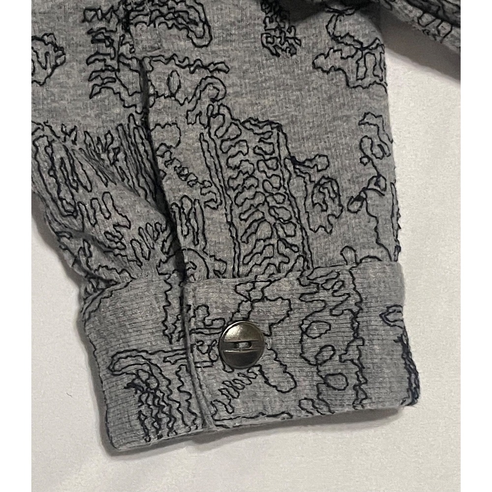 Chico's Jacquard Knit Shirt Jacket Gray & Black Leaf Pattern Button Font Size 3 - Picture 13 of 14